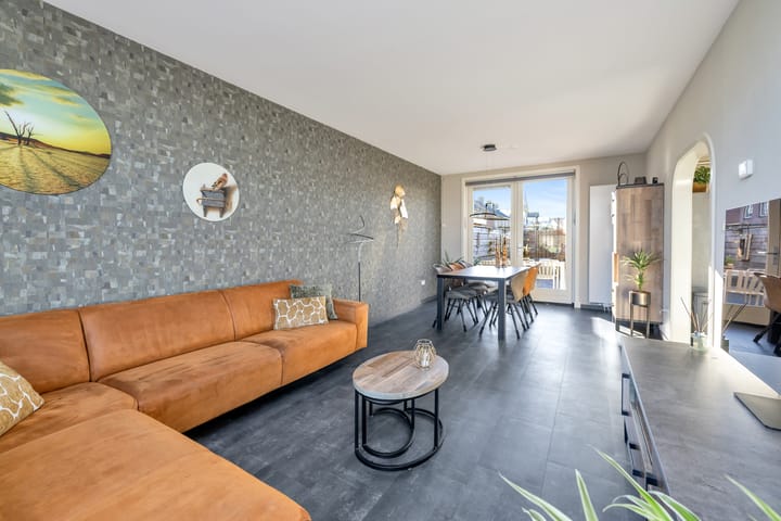 Foto 10 van Burgemeester Honijkstr 28