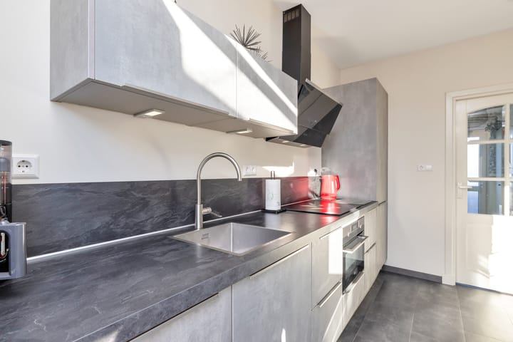 Foto 16 van Burgemeester Honijkstr 28