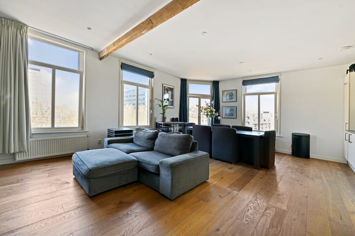 Photo 2 of Ruyschstraat 52-3