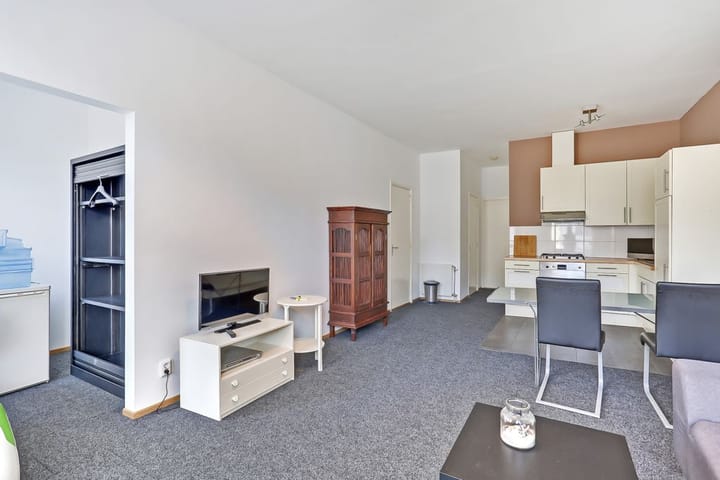 Photo 8 of Badhuisstraat 82-A