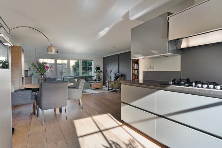 Photo 12 of van Ruysdaellaan 141