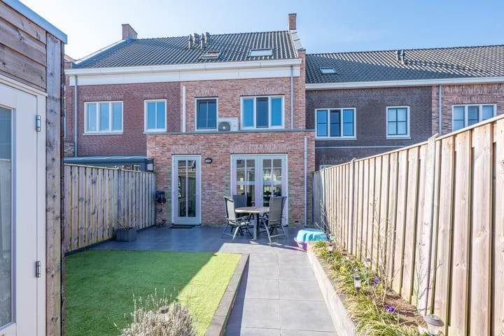 Foto 40 van Neerwal 206