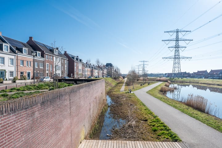 Foto 45 van Neerwal 206