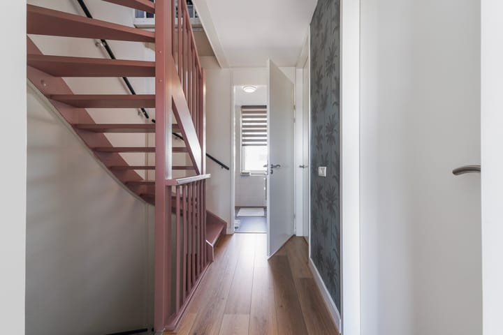 Foto 19 van Bernard Leenestraat 77