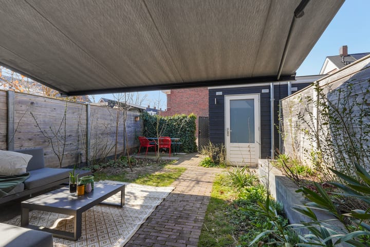 Foto 41 van Bernard Leenestraat 77