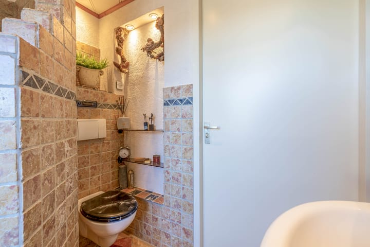 Foto 24 van Johan den Haenstraat 6