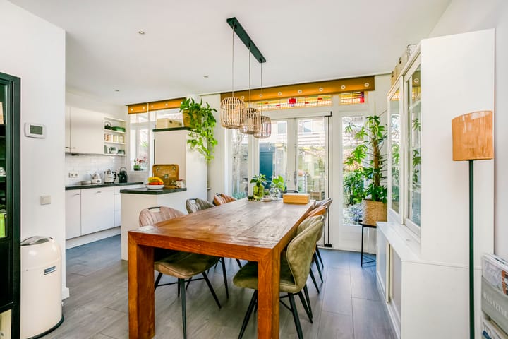 Foto 11 van Mendelssohnstraat 58