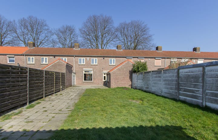 Foto 1 van Prins Bernhardplein 3