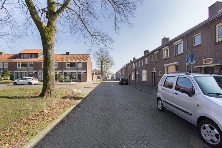 Foto 9 van Prins Bernhardplein 3