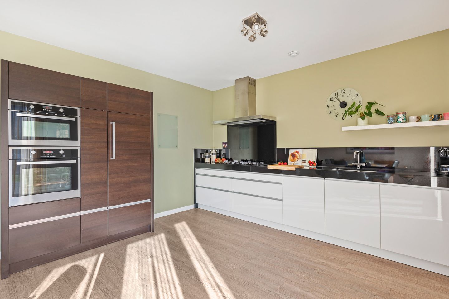 Foto 10 van Klompenmaker 86