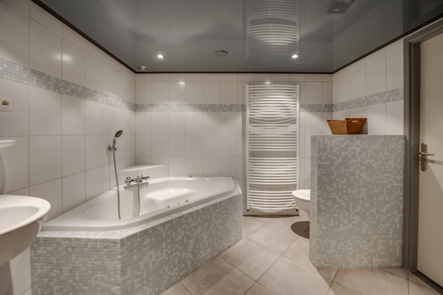 Foto 19 van Meester Bierensweg 33-A