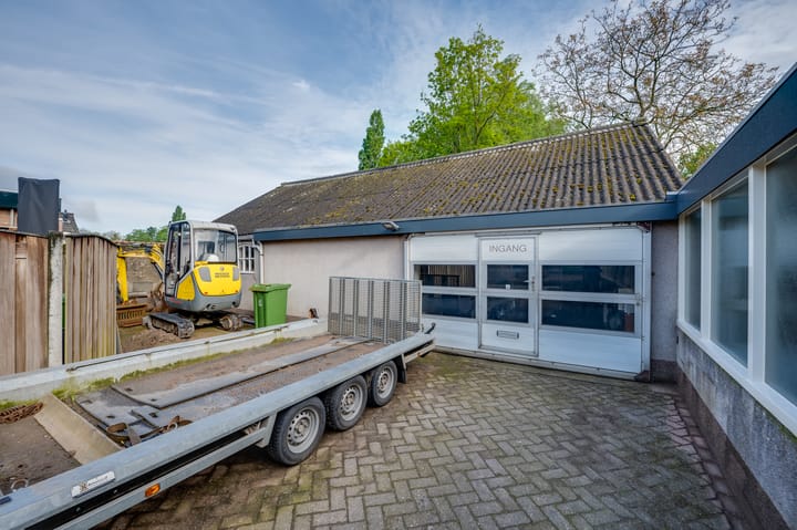 Foto 30 van Meester Bierensweg 33-A