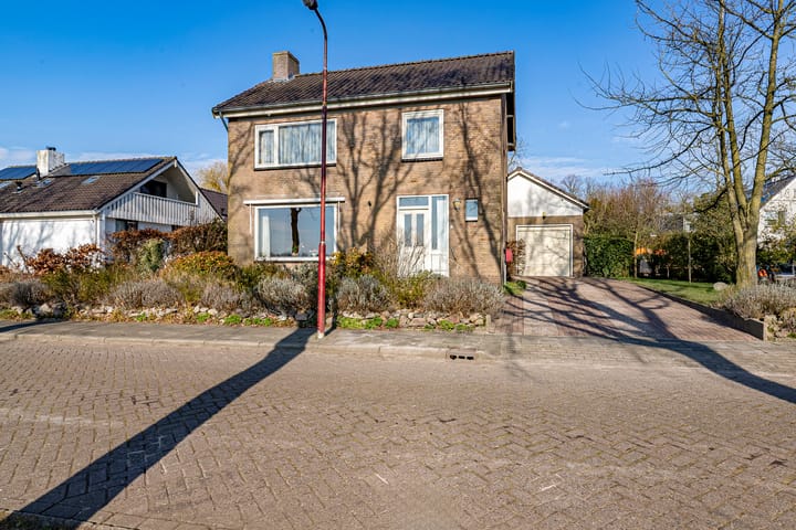 Photo 1 of Van der Feltzstraat 13