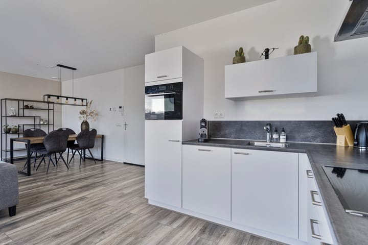 Photo 7 of Lelystadstraat 4