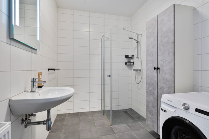 Photo 13 of Lelystadstraat 4