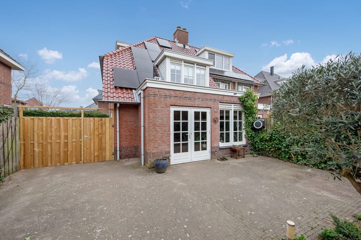 Photo 22 of Guirlande 109