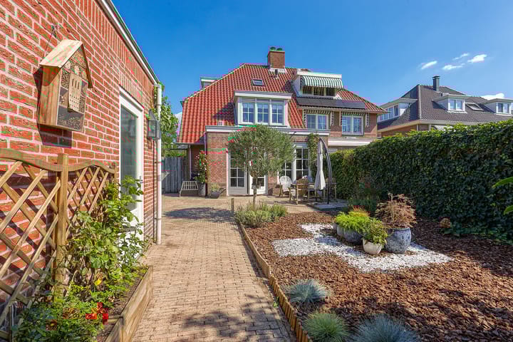 Photo 40 of Guirlande 109