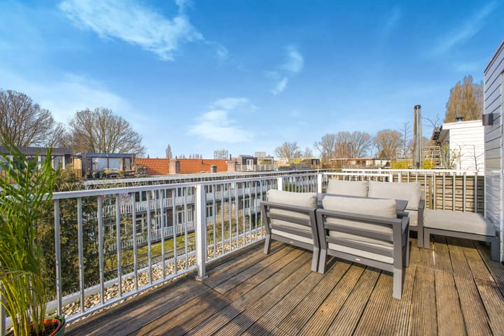 Foto 2 van Johannes van der Waalsstraat 81-1