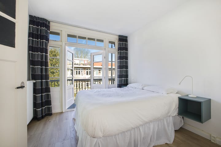 Foto 3 van Johannes van der Waalsstraat 81-1