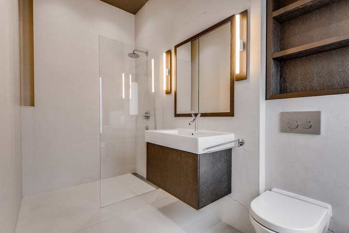 Photo 20 of Van Baerlestraat 148-1