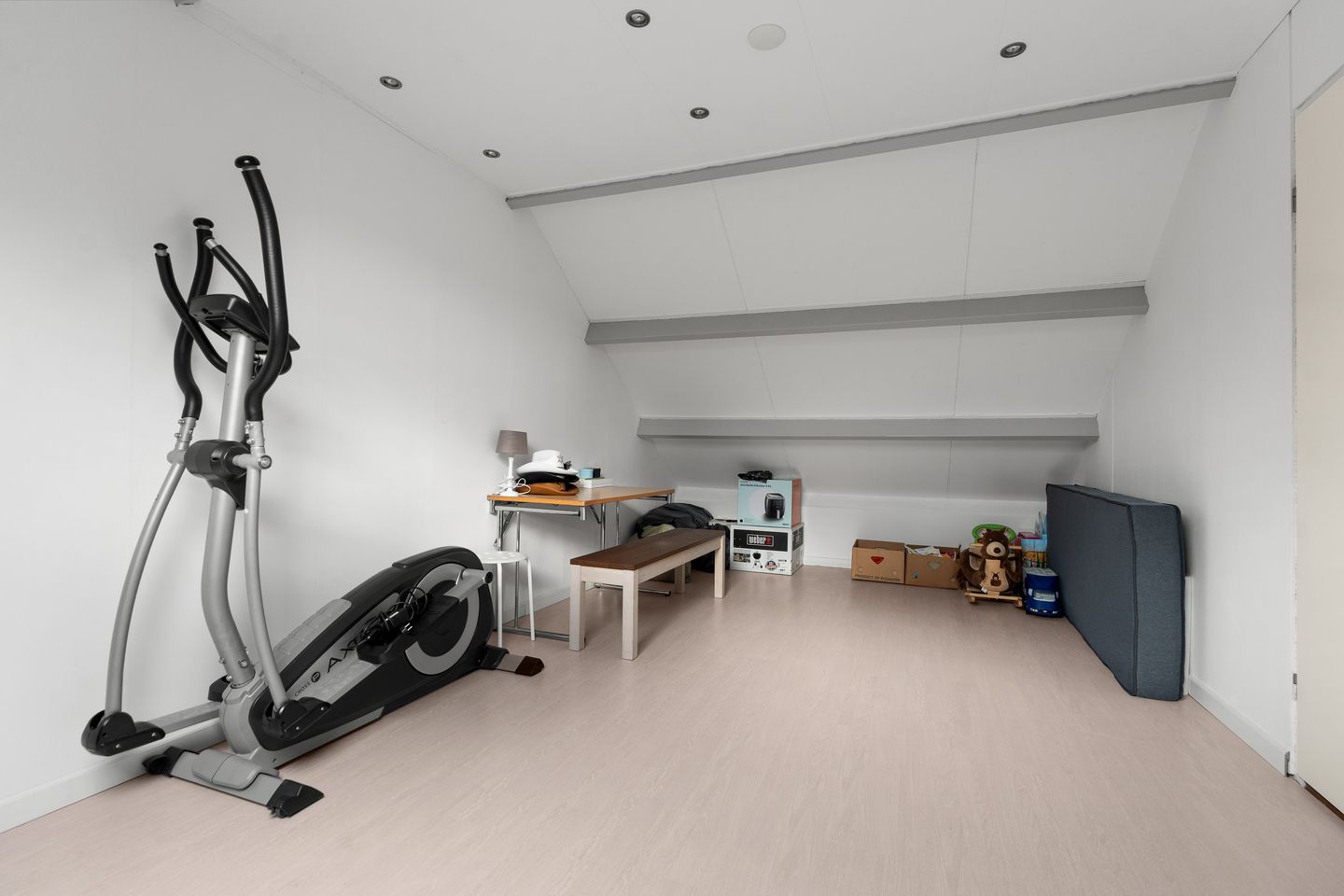 Photo 35 of Zonegge 21 24