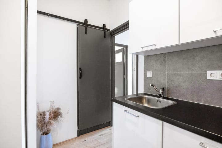 Photo 17 of Nieuweweg 38-12B