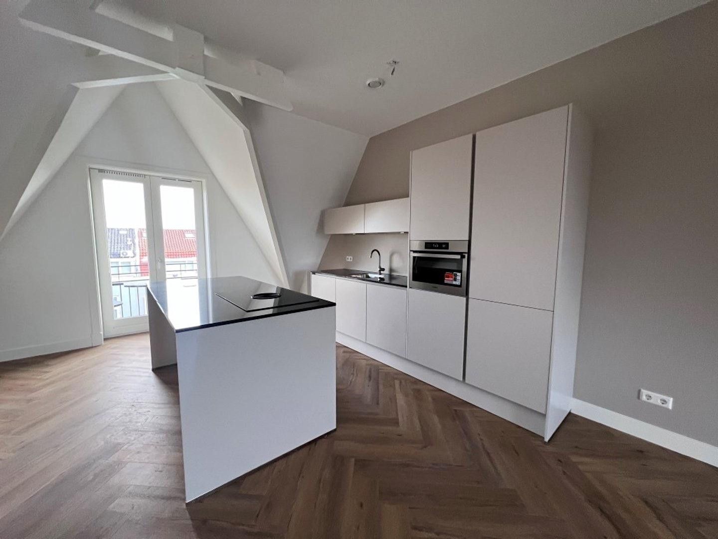 Foto 6 van Wilhelminastraat 61-F