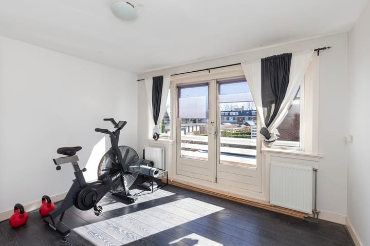 Foto 21 van Graaf Florisweg 42