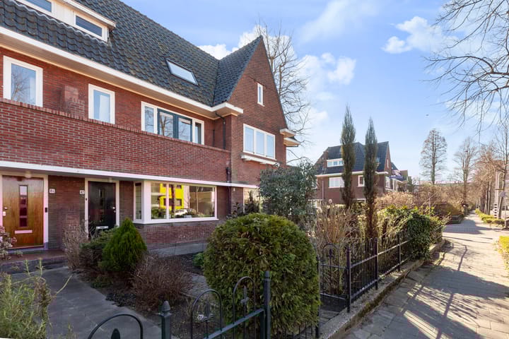 Foto 39 van Graaf Florisweg 42