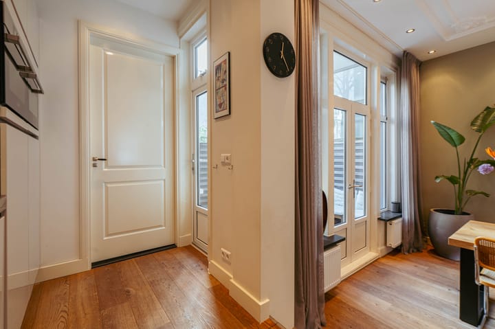 Foto 16 van Derde Helmersstraat 4-H