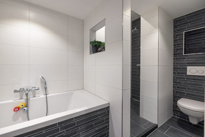 Photo 32 of Bergweg 162-A