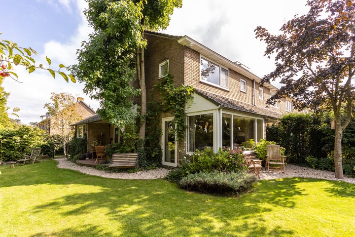 Photo 2 of Goudenregenstraat 27