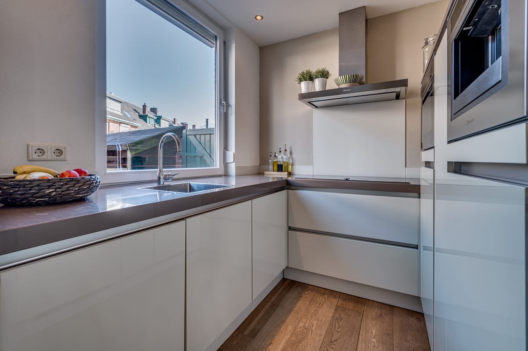 Foto 16 van Roothaanstraat 1