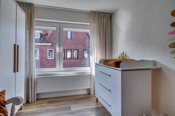 Photo 34 of Roothaanstraat 1