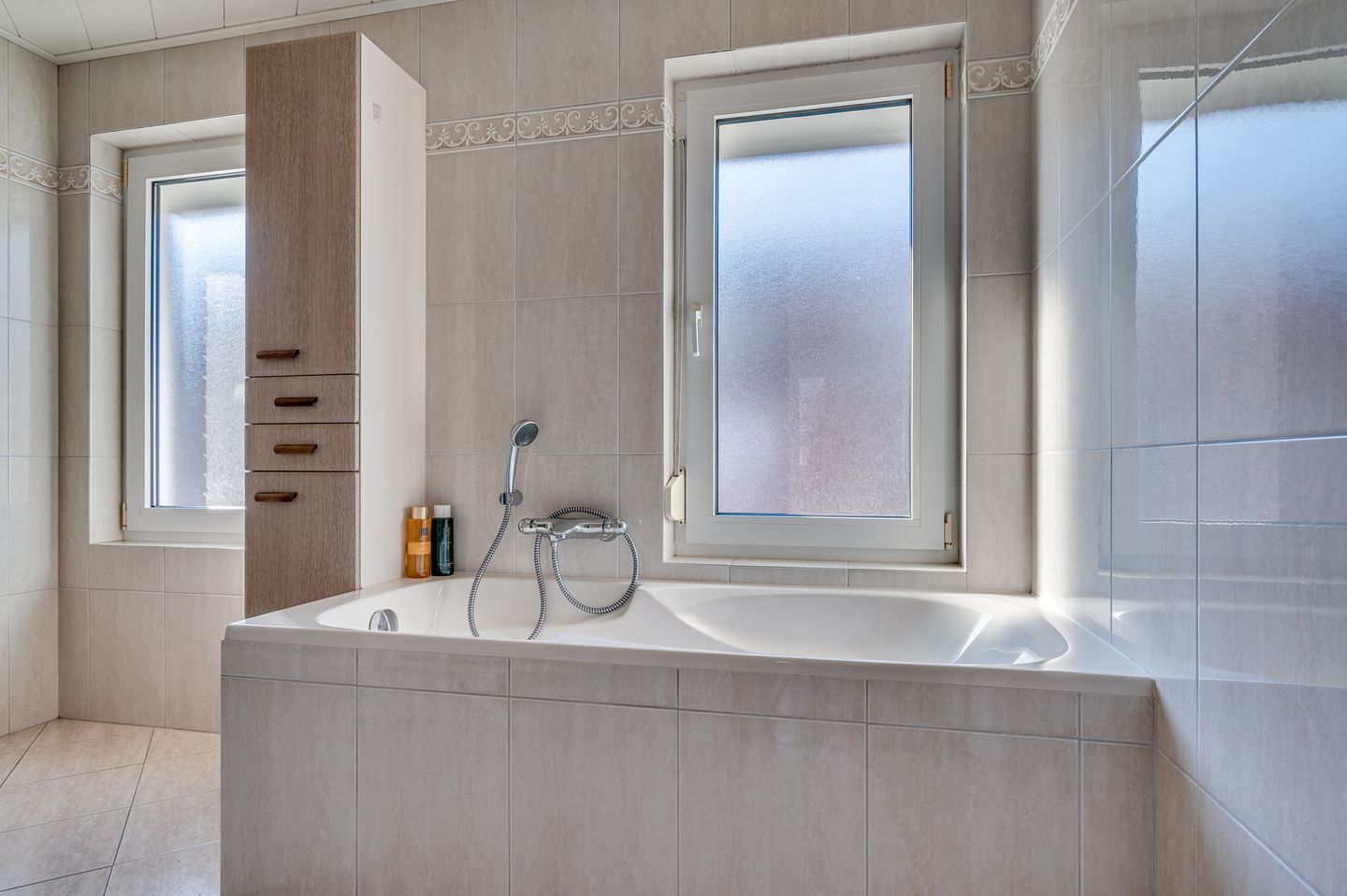 Foto 44 van Roothaanstraat 1