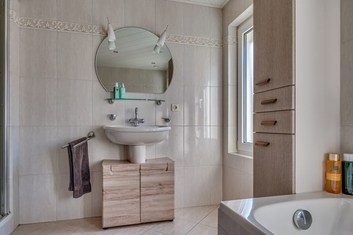 Photo 45 of Roothaanstraat 1