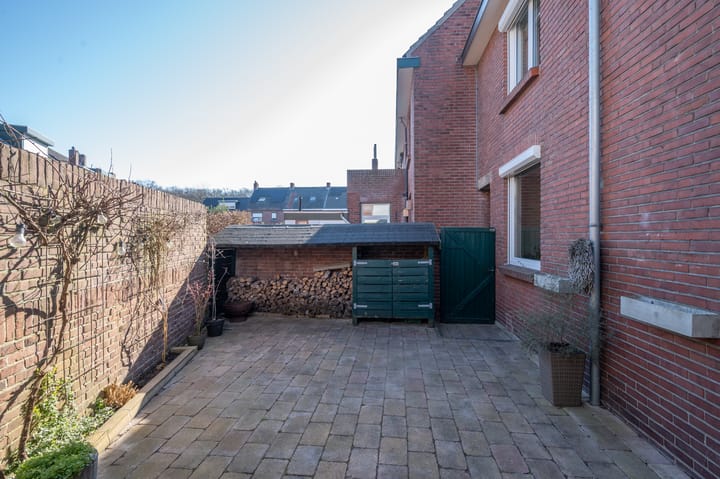 Photo 58 of Roothaanstraat 1