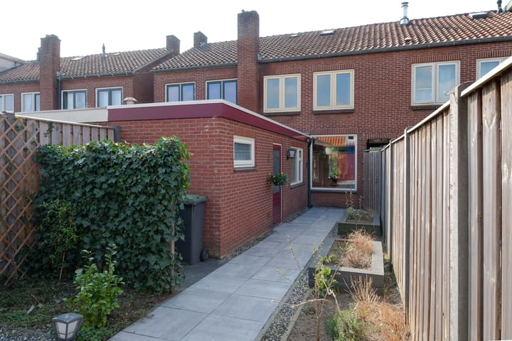 Foto 15 van Anjelierstraat 46