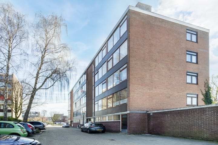 Foto 18 van van der Waalsstraat 56