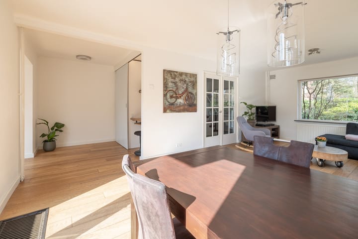 Foto 7 van van Heeckerenlaan 3