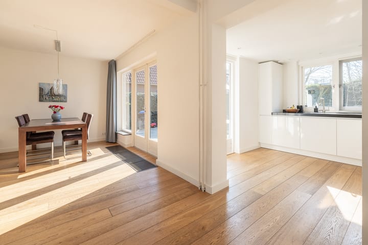 Foto 10 van van Heeckerenlaan 3