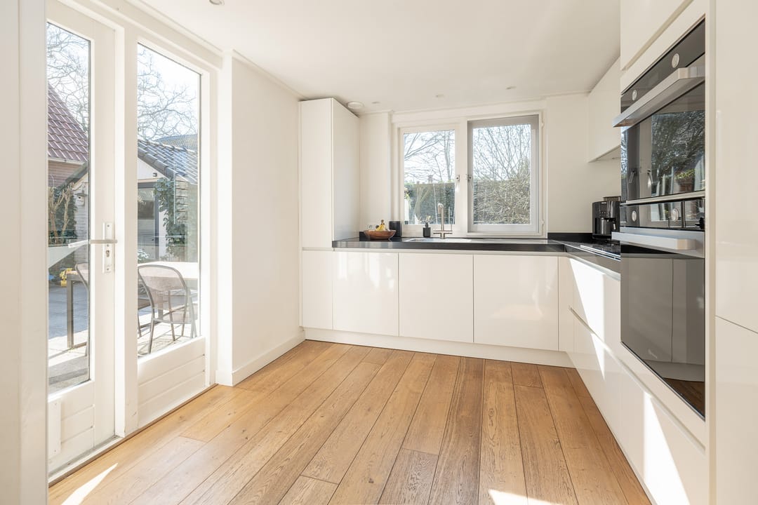 Foto 11 van van Heeckerenlaan 3