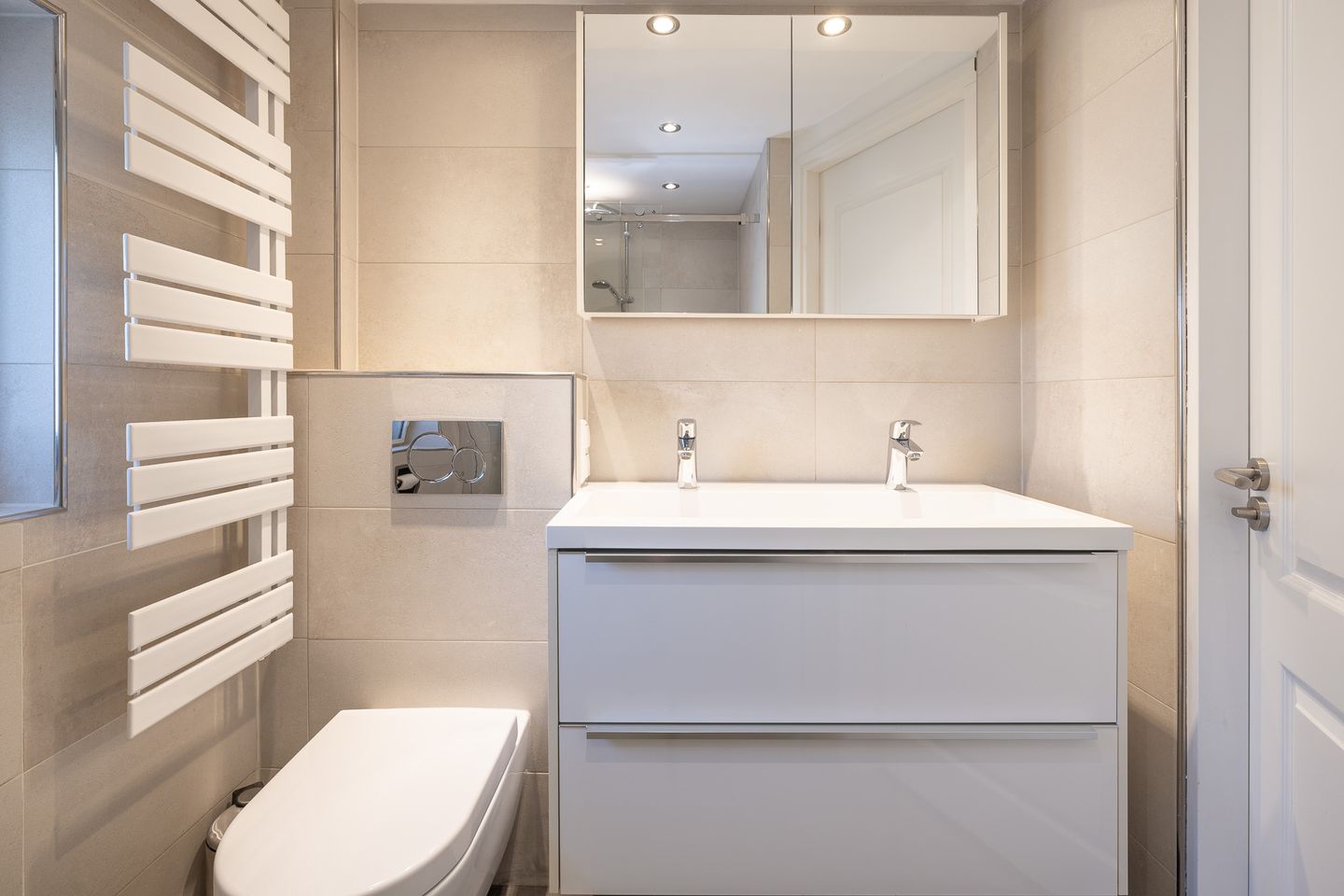 Foto 25 van van Heeckerenlaan 3