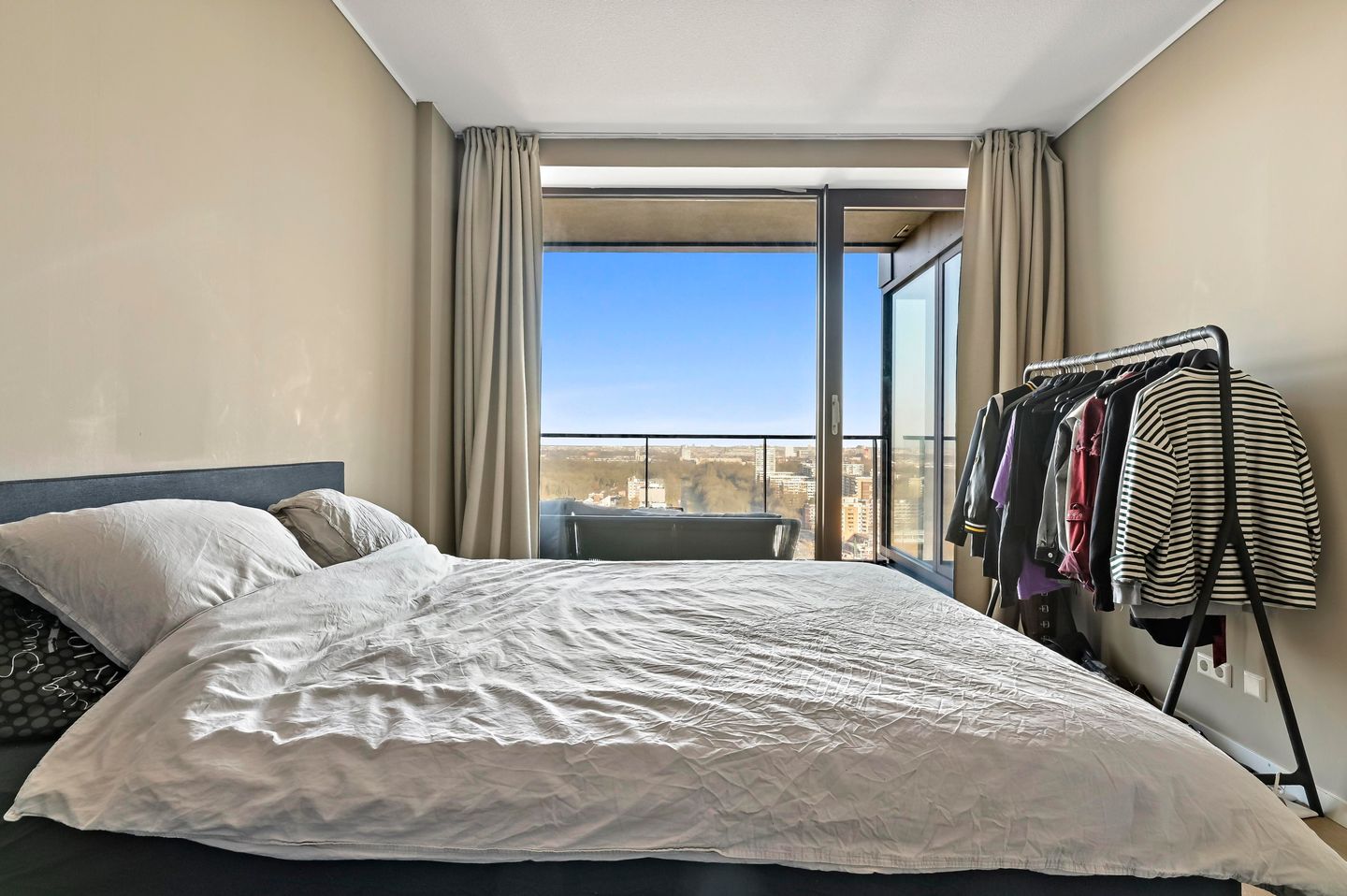 Foto 19 van C.T. Storklaan 541