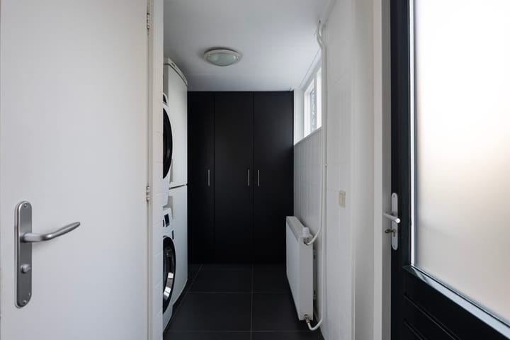 Foto 19 van Mr. P.J. Troelstraweg 118