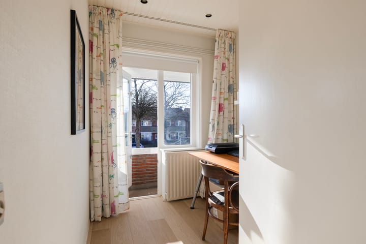 Foto 38 van Mr. P.J. Troelstraweg 118