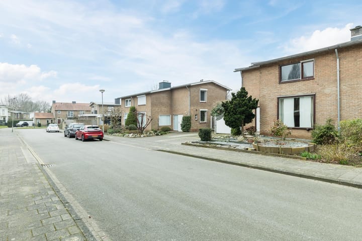 Foto 2 van Pasteurstraat 8