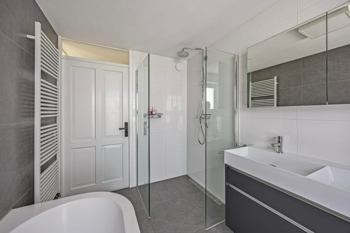 Foto 20 van Eduard Jacobslaan 17