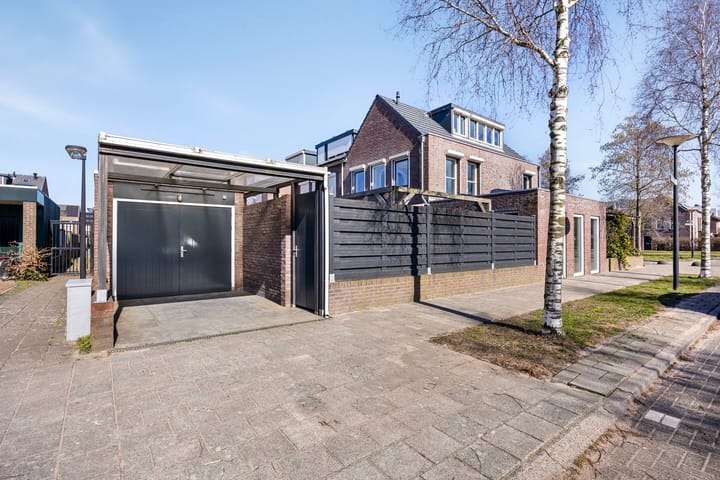 Foto 32 van Eduard Jacobslaan 17