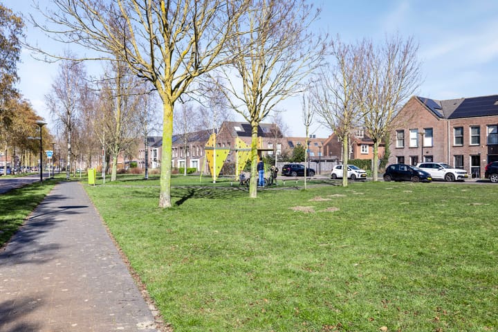 Foto 33 van Eduard Jacobslaan 17